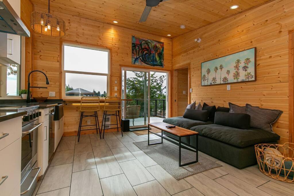 1-Bedroom Knotty Pine Cabin W Sauna & Jacuzzi Сук Экстерьер фото