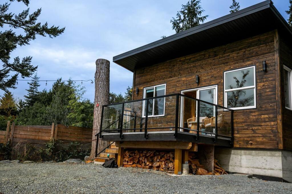1-Bedroom Knotty Pine Cabin W Sauna & Jacuzzi Сук Экстерьер фото