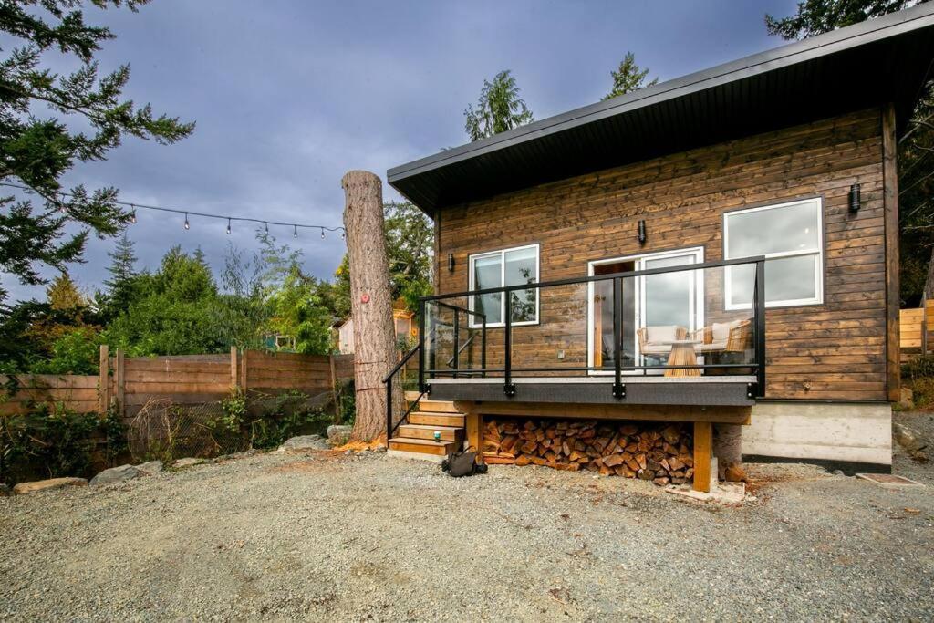 1-Bedroom Knotty Pine Cabin W Sauna & Jacuzzi Сук Экстерьер фото